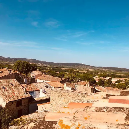 Au Dernier Etage Avec Terrasse Et Belle Vue Sur Nature Environnante * Roujan